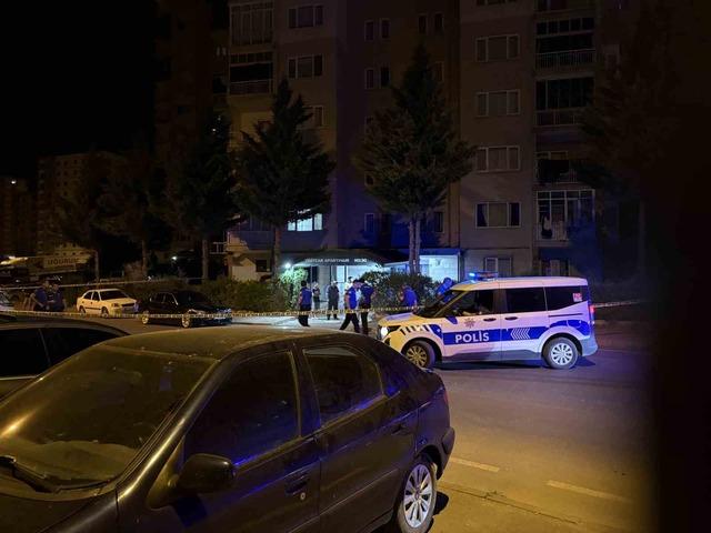 Baba-oğul arasında ‘sigara parası’ kavgası: 1’i ağır 2 yaralı 4