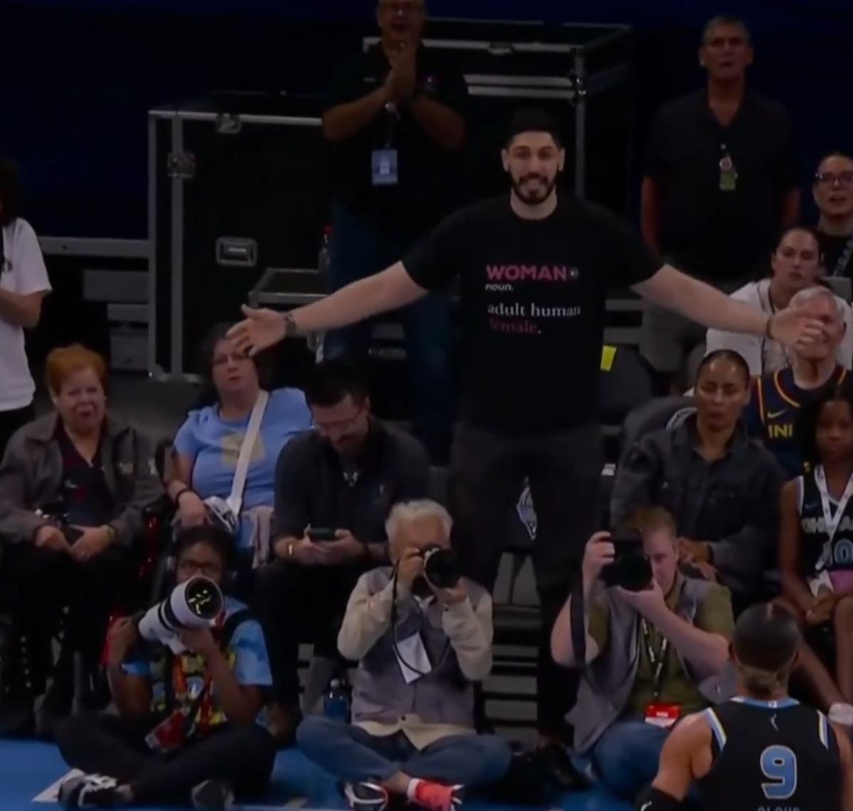 Kadın basketbolculardan FETÖ cü firari terörist Enes Kanter e yoğun tepki! Salondan atıldı 2