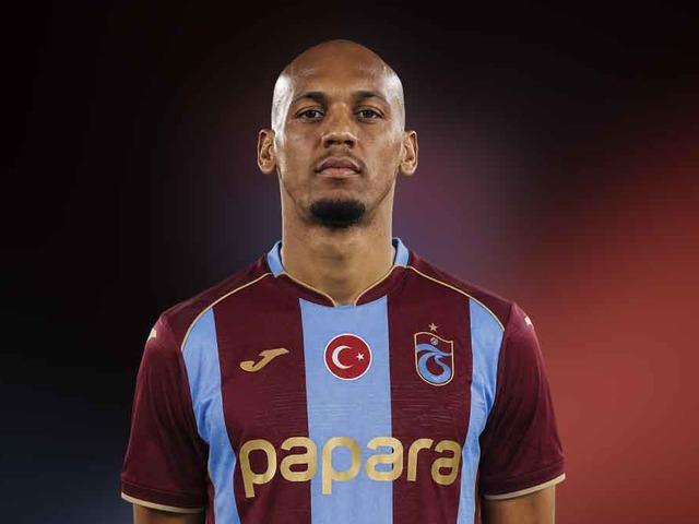 Yeniden buluşuyorlar! Trabzonspor resmen a&ccedil;ıkladı: D&uuml;nya yıldızı geliyor: 11:30'da Trabzon'da!