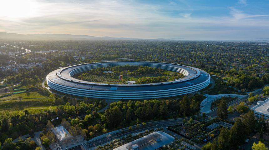 Apple rotayı akıllı g&ouml;zl&uuml;klere &ccedil;evirdi: Vision Pro ve Siri ekiplerinde yaklaşık 200 kişi işten &ccedil;ıkarıldı