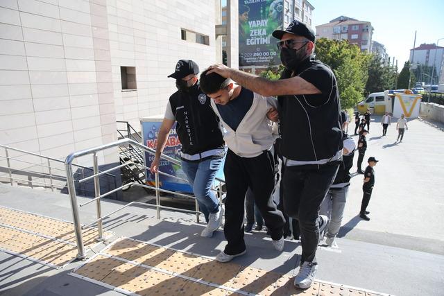 Eskişehir de düzenlenen iki uyuşturucu operasyonunda 9 şüpheli yakalandı 3