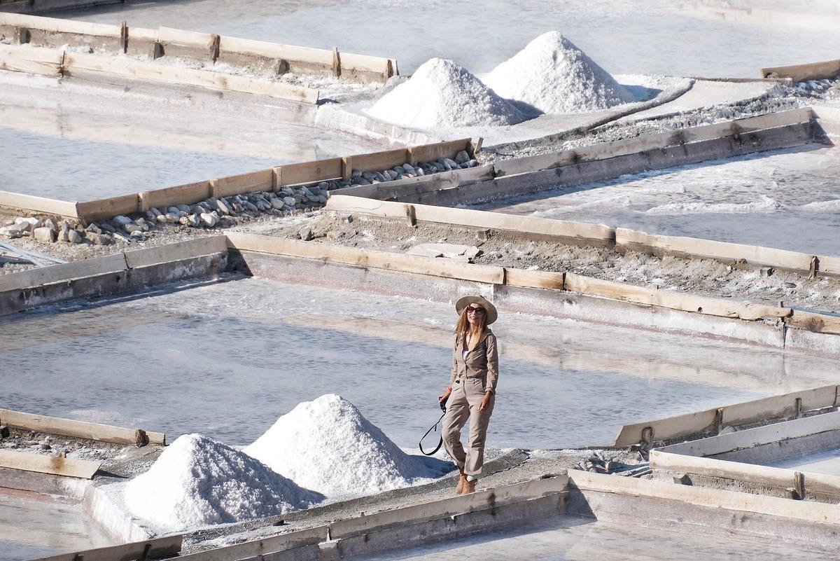 3 bin yıllık gelenek: Suyu ekip tuz biçiyorlar! 2