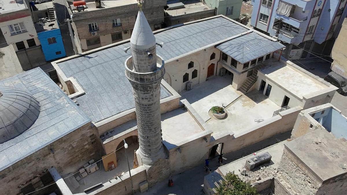 Depremde hasar gören iki tarihî cami Mevlid Kandili’nde yeniden ibadete açılıyor - Güncel Haberler