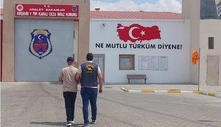 10 yıl hapis cezasıyla aranan h&uuml;k&uuml;ml&uuml; yakalandı