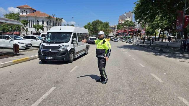 Bandırma&rsquo;da trafik denetimleri arttı, ara&ccedil; kontrolleri 71 bini aştı 3