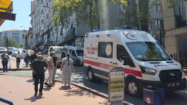 Ereğli’de yolun karşısına geçmek isteyen yayaya araç çarptı: 1 yaralı 1