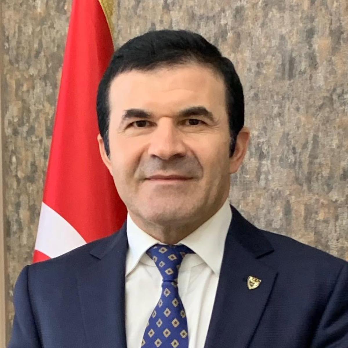 Acilde kimseye kim olduğunu s&ouml;ylemedi! 2 saat bekledi, g&ouml;rd&uuml;klerini tek tek not etti 2