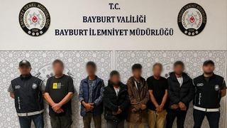 Bayburt’ta 6 düzensiz göçmen yakalandı