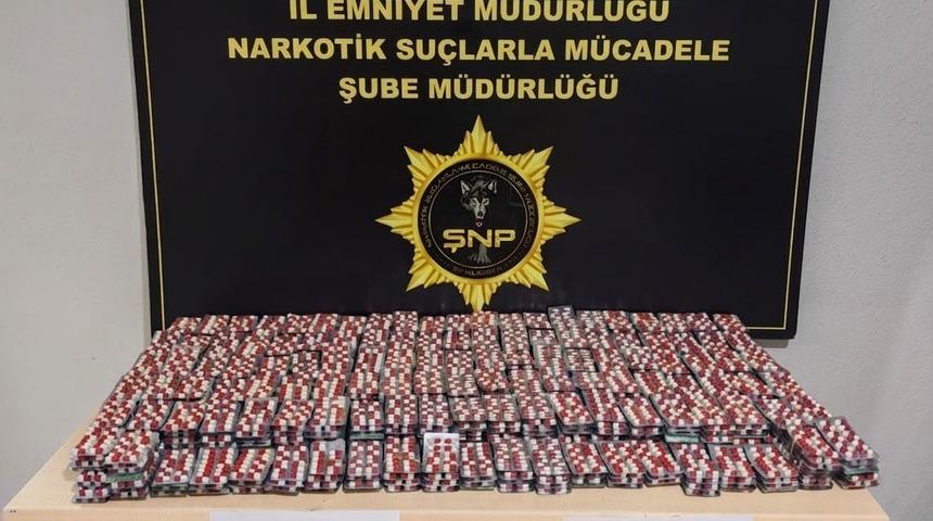 Şanlıurfa&rsquo;da 13 bin uyuşturucu hap ele ge&ccedil;irildi