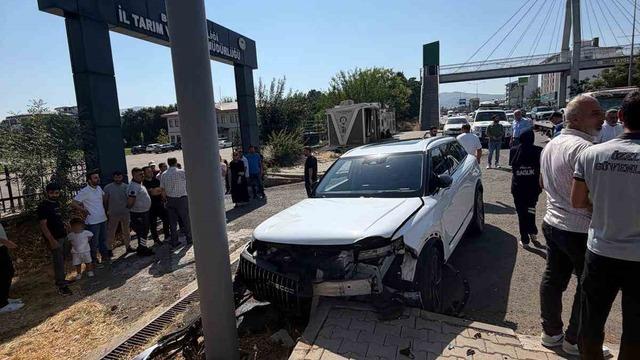 Bingöl’de trafik kazası: 4 yaralı