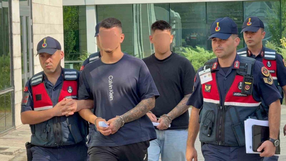 14 bin liralık borç nedeniyle kaçırdıkları genci darbedip hastane yakınına terk eden 2 kişi tutuklandı - Güncel Haberler