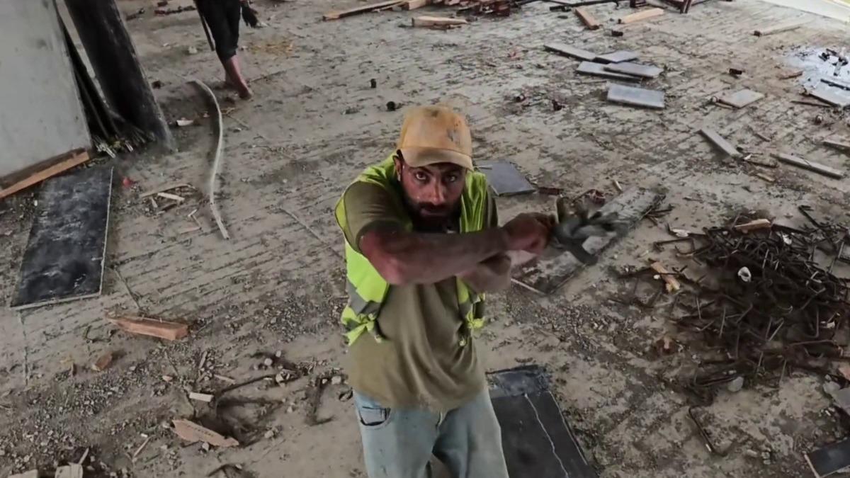 Dronu görünce korktu, arkadaşları kahkahaya boğuldu - TREND