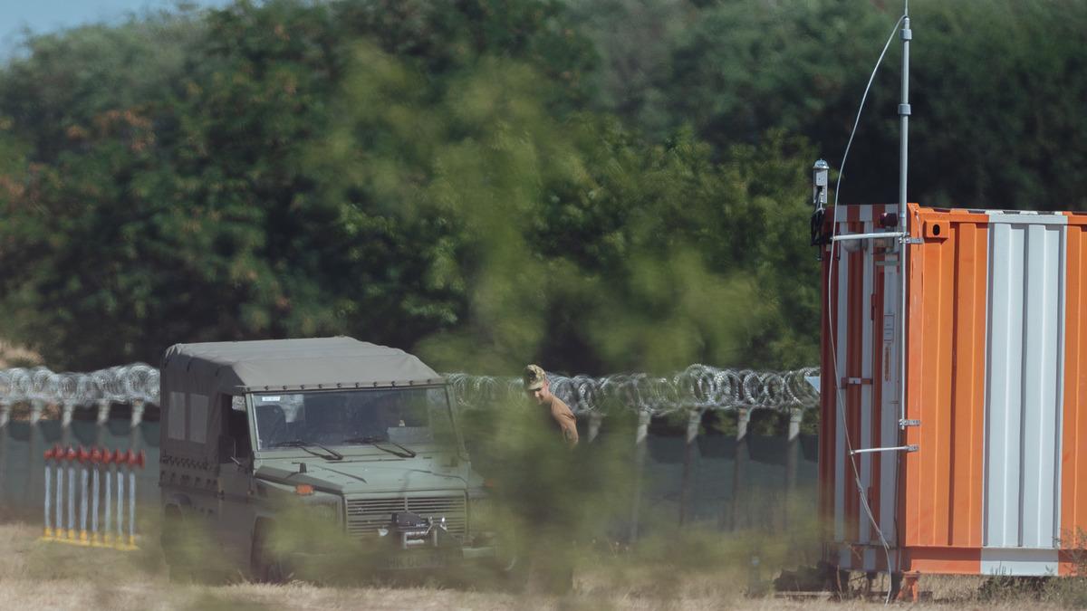 Macaristan'da Gripen tipi savaş uçağı düştü - Dünya Haberleri