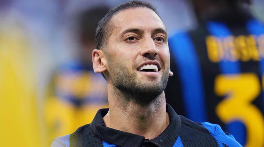 Hakan &Ccedil;alhanoğlu hi&ccedil; olmadığı kadar yakın! T&uuml;rkiye'ye transferi an meselesi