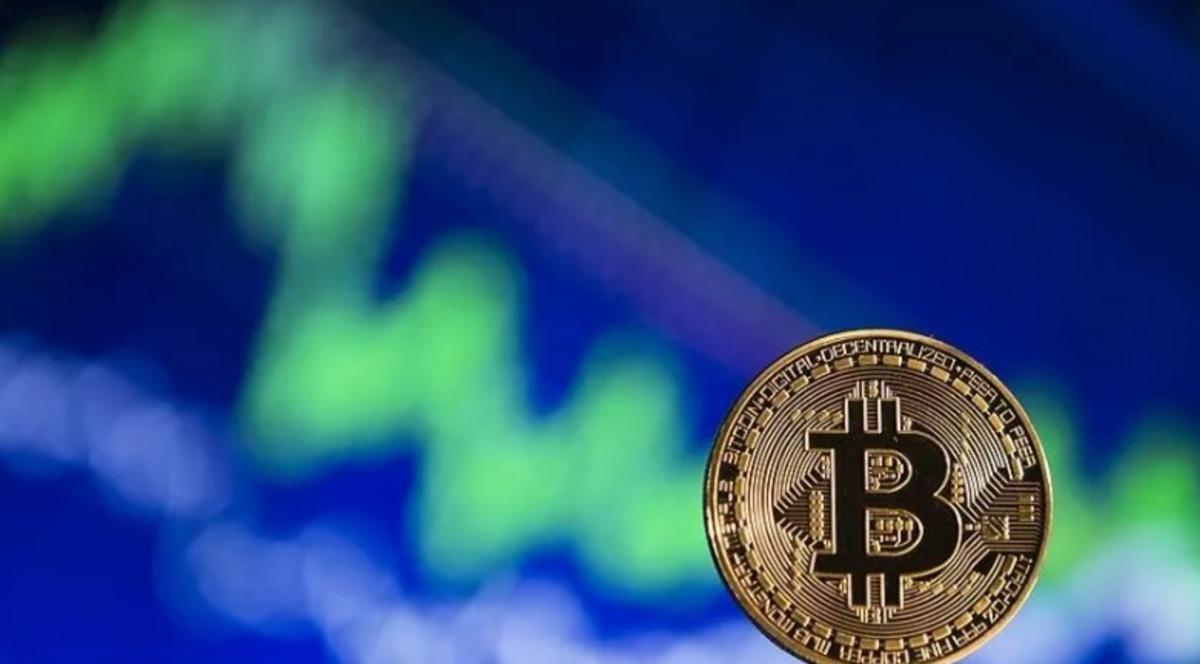 Bitcoin de r&uuml;zgar tersine d&ouml;nd&uuml;  B&ouml;ylesi 10 yılda sadece 2 kez yaşandı  4