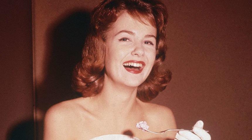 Hollywood yıldızından acı haber! Shelley Fabares hayatını kaybetti