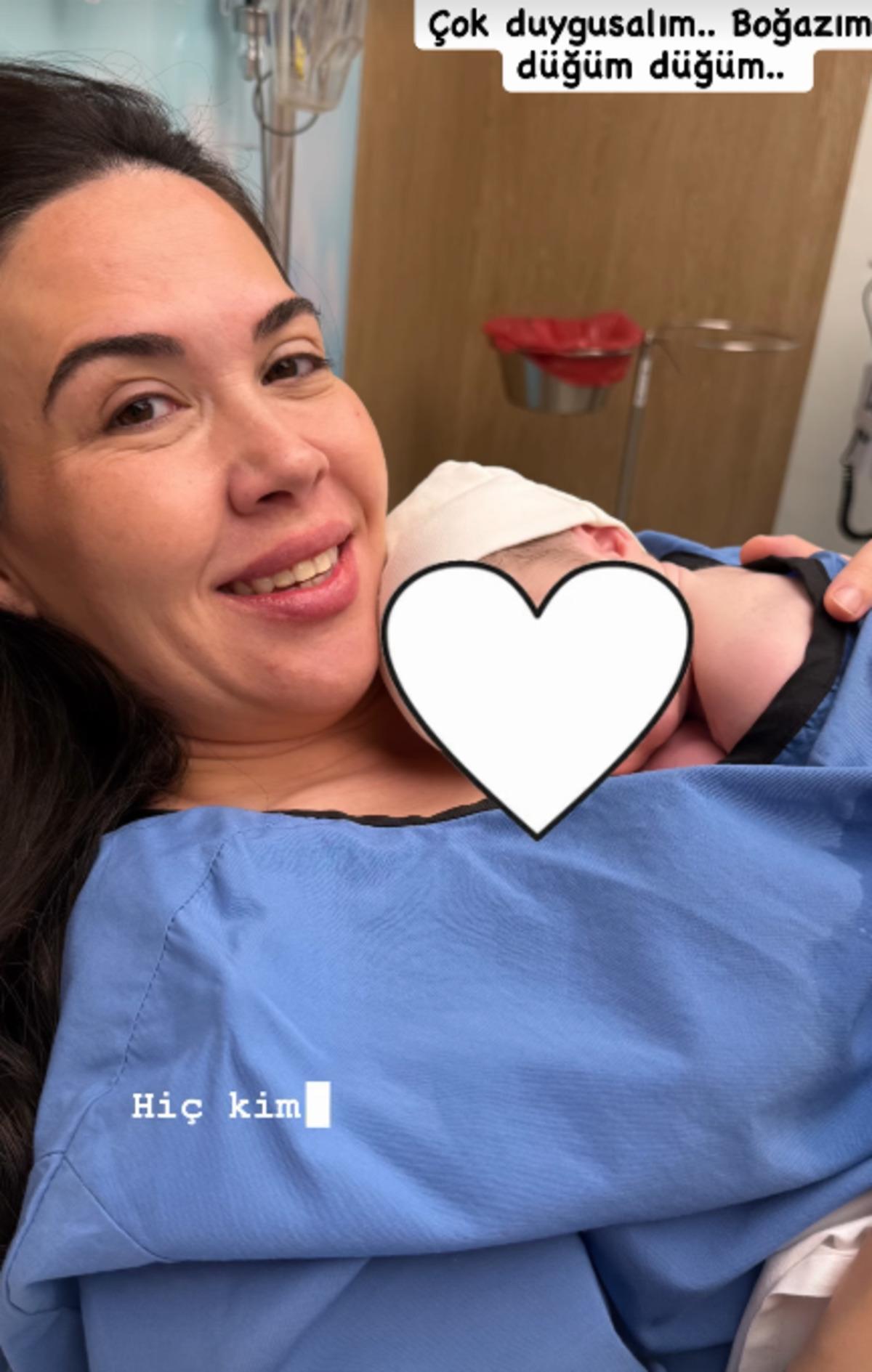 Özlem Öz 5. kez anne oldu! Paylaşımlar peş peşe geldi 1