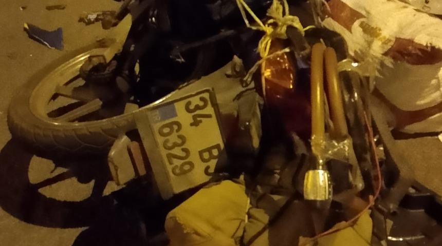 Anadolu Otoyolu'nda kamyona &ccedil;arpan motosikletli &ouml;ld&uuml;
