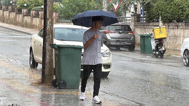 Tarih belli oldu! Havalar serinliyor, sağanak yağış geliyor
