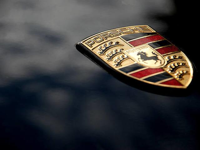 Porsche&rsquo;den dikkat &ccedil;eken satış kararı! Yeni sahibi belli oldu