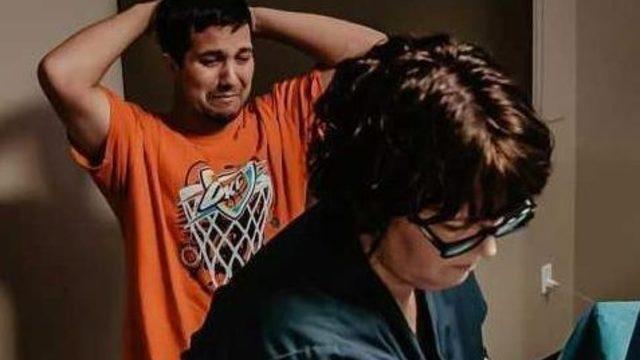 Herkes yeni doğan oğluna ağladığını düşündü ama gerçek çok farklıydı