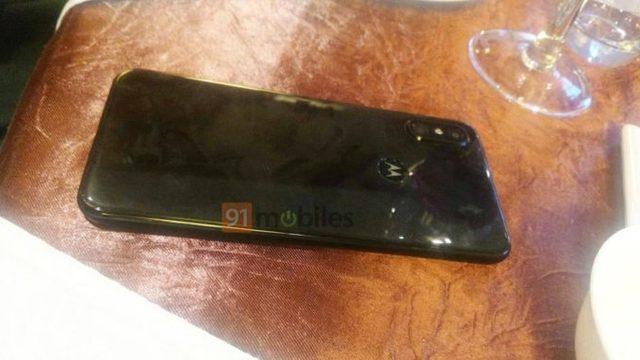 Motorola ağustosta bombaları patlatacak