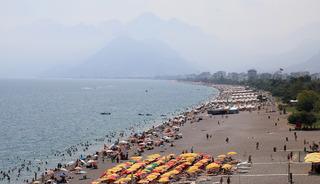 Antalya&rsquo;da nem bulutları kenti kapladı