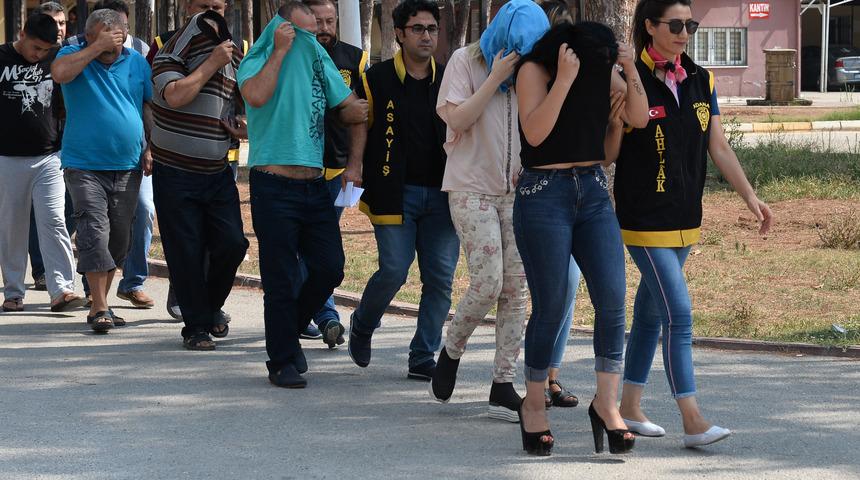 Adana merkezli 5 ilde fuhuş operasyonu (2)