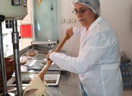 25 yıllık kadın dondurma ustası