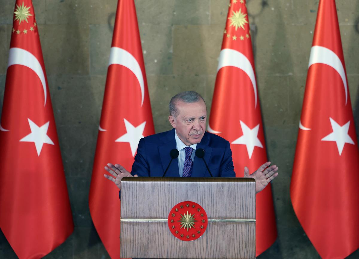 Cumhurbaşkanı Erdoğan dan Terörsüz Türkiye mesajı: "Süreci zora sokan, dinamitleyen, tahrik eden her türlü girişim tarih karşısında mesul olacaktır" 2