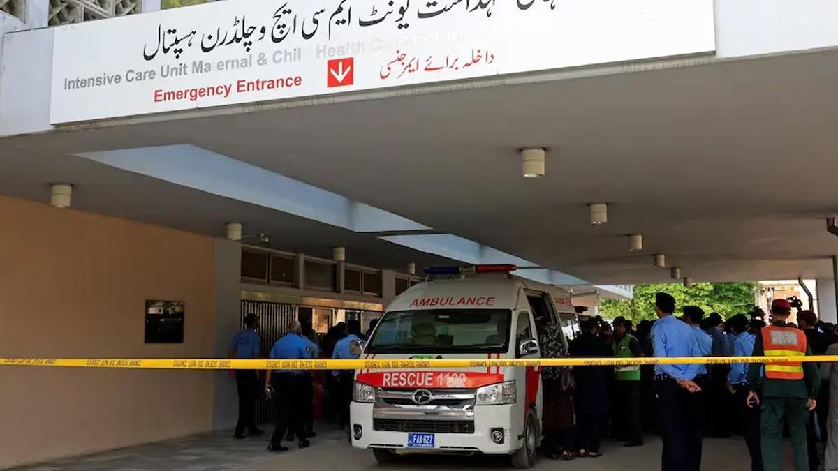 Pakistan da korkun&ccedil; yangın! 15 bebek hayatını kaybetti 3
