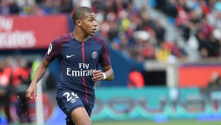 Kylian Mbappe, Galatasaray maçında sahada G1