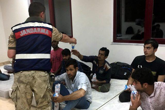 Elazığ'da 60 yabancı uyruklu yakalandı