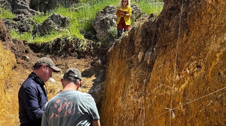 Deprem uzmanından &ccedil;arpıcı a&ccedil;ıklama: Herkes Marmara'yı konuşurken orayı işaret etti