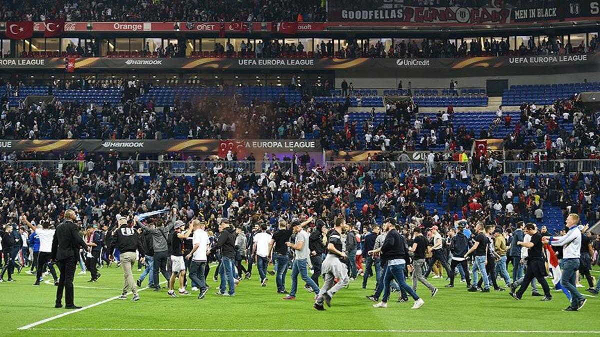 Lyon da maç öncesi büyük panik! Fenerbahçe taraftarı için karar... 1