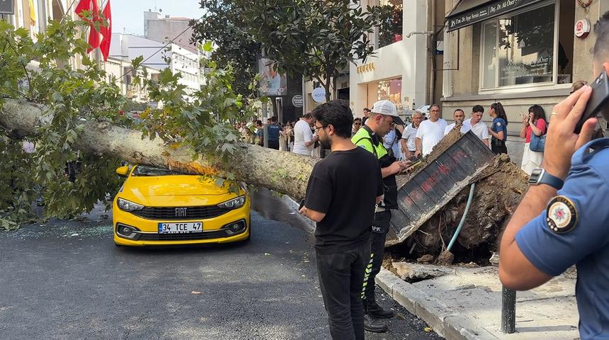 Yer: Nişantaşı! Ortalık savaş alanına d&ouml;nd&uuml;: Cadde trafiğe kapandı!