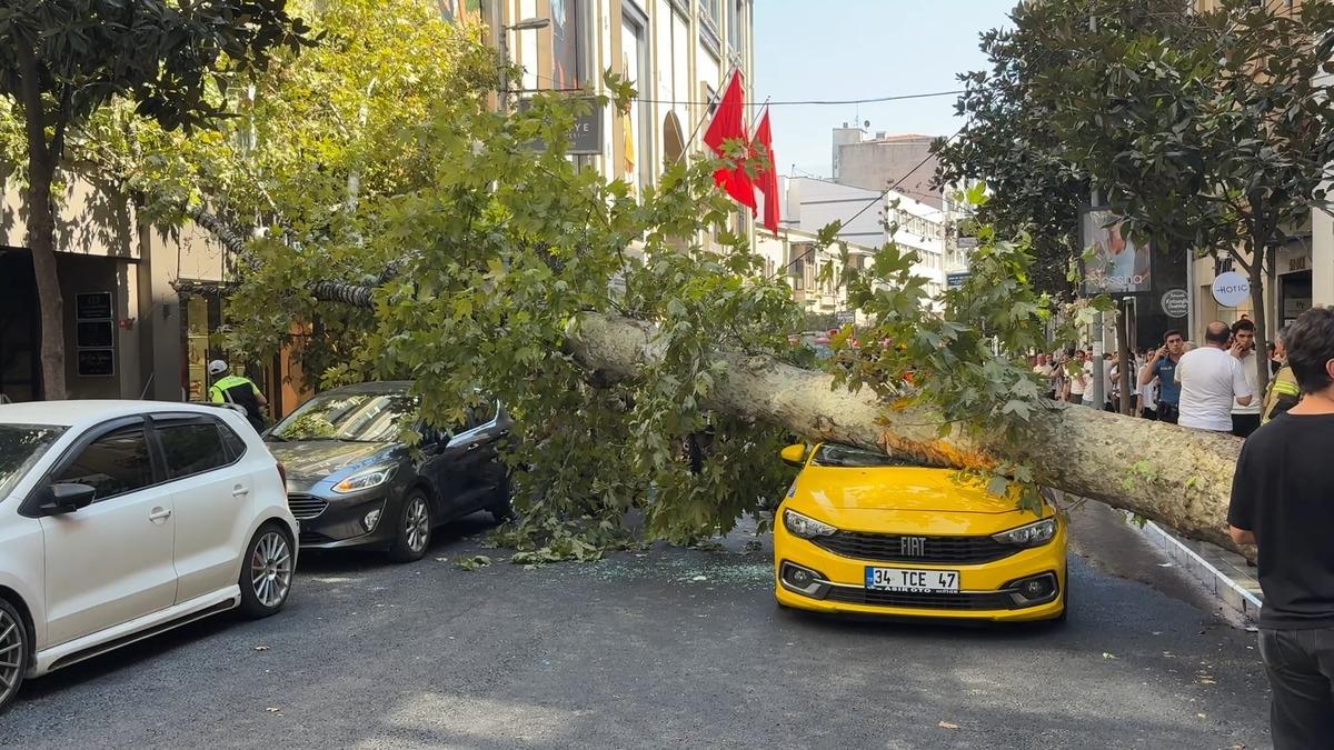 Yer: Nişantaşı! Ortalık savaş alanına d&ouml;nd&uuml;: Cadde trafiğe kapandı! 2