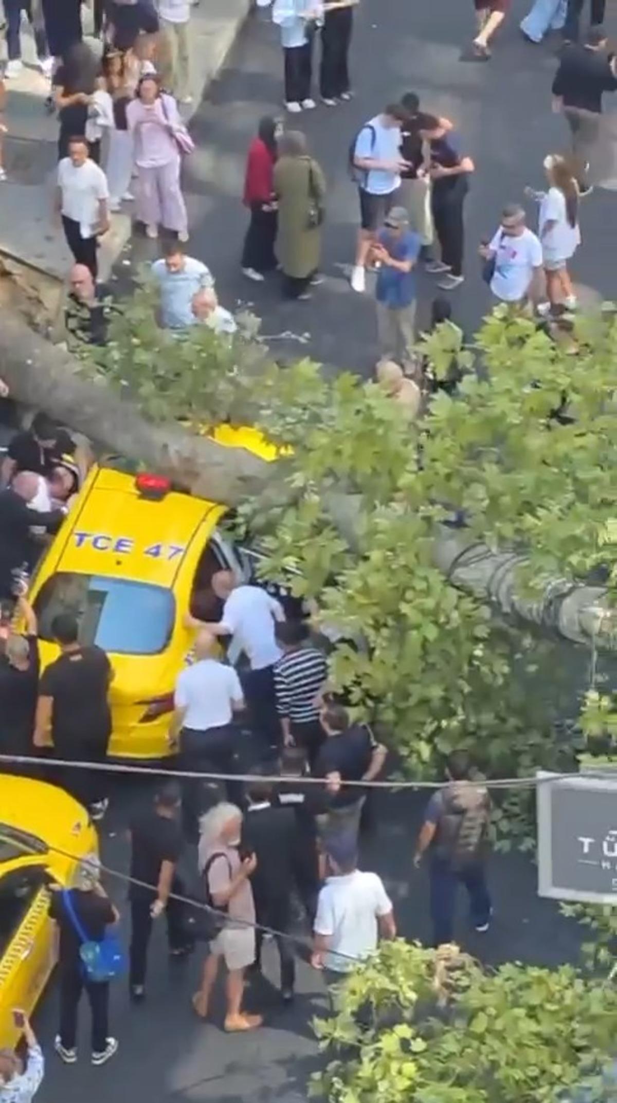 Yer: Nişantaşı! Ortalık savaş alanına d&ouml;nd&uuml;: Cadde trafiğe kapandı! 4