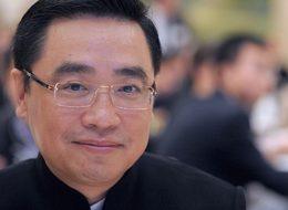 Çin'in en zengin iş adamlarından Wang Jian, Fransa'da düşerek hayatını kaybetti