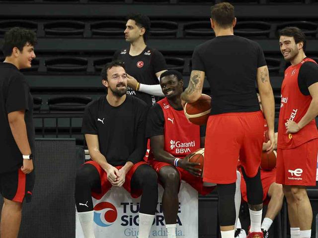 Milliler, Litvanya ma&ccedil;ı hazırlıklarını s&uuml;rd&uuml;rd&uuml;