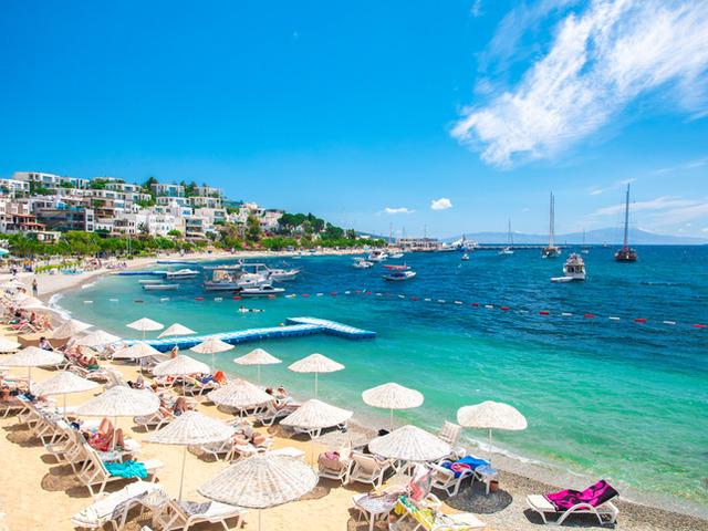 Tatil fiyatlarında b&uuml;y&uuml;k d&uuml;ş&uuml;ş geliyor: O iki aya dikkat