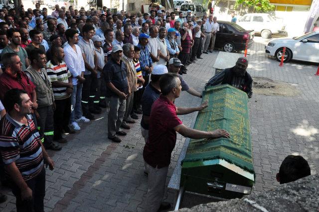 'Kardeşini neden dövdün?' diyen babasını bıçaklayarak öldürdü (3)