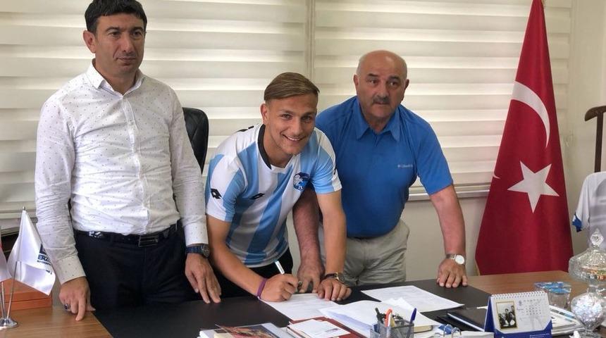 Sefa Akgün Büyükşehir Belediye Erzurumspor ile 3 yıllık sözleşme imzaladı!