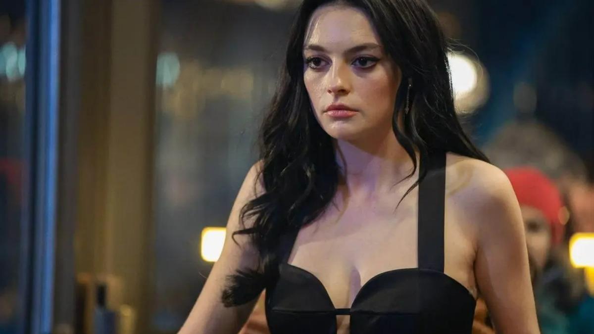Melis Sezen’den ayna karşısında cesur tatil pozu: Beğeni yağdı - Magazin Haberleri