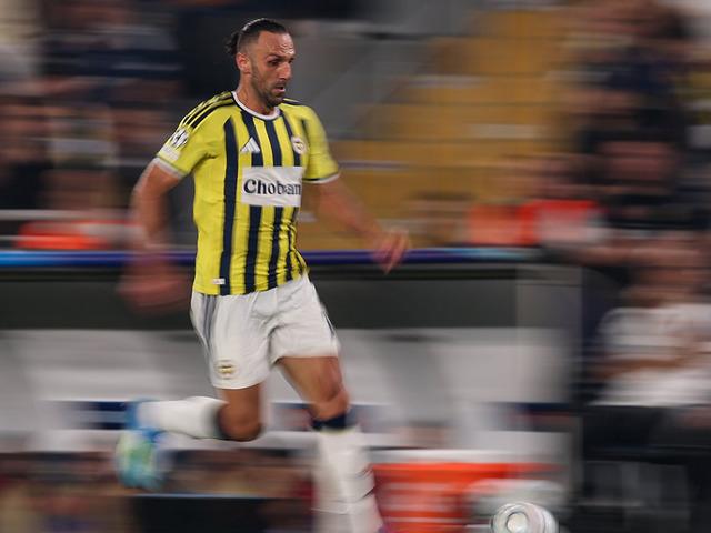 Vedat Muriqi'den Lyon'a tarihi gol! Fenerbah&ccedil;e'de bir ilki yaşadı