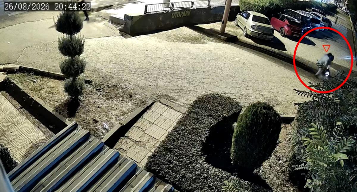 Kucağında &ccedil;ocuk varken katletti! Diyarbakır daki kahreden kadın cinayeti kamerada 3