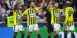 Tarihi Gece! Fenerbah&ccedil;e, Lyon'u yıktı ve Şampiyonlar Ligi'ne d&ouml;nd&uuml;