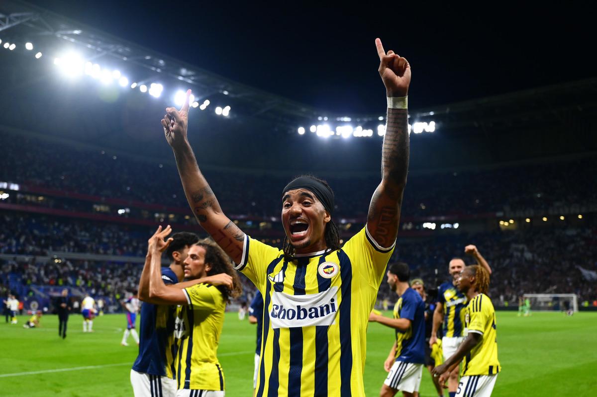 Fransızlar Fenerbahçe yi konuşuyor! Maç sonrası ortalık karıştı: "Lyon şaşkına döndü" 1