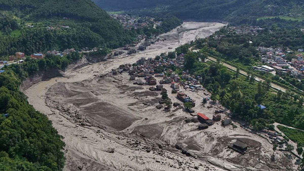 Nepal deki sel felaketinde bilan&ccedil;o ağırlaşıyor! &Ccedil;ok sayıda insan kayıp 3