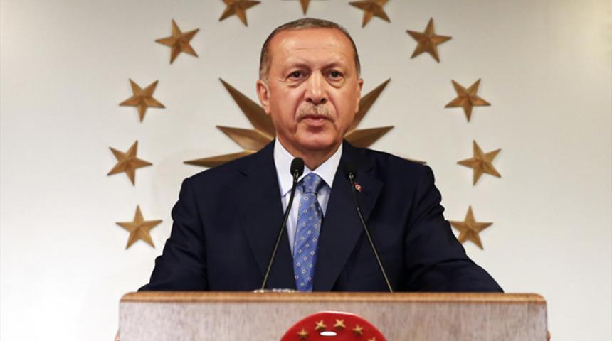 Erdoğan, AK Partililere a&ccedil;ıkladı: Barış isteyen bir biz kaldık!